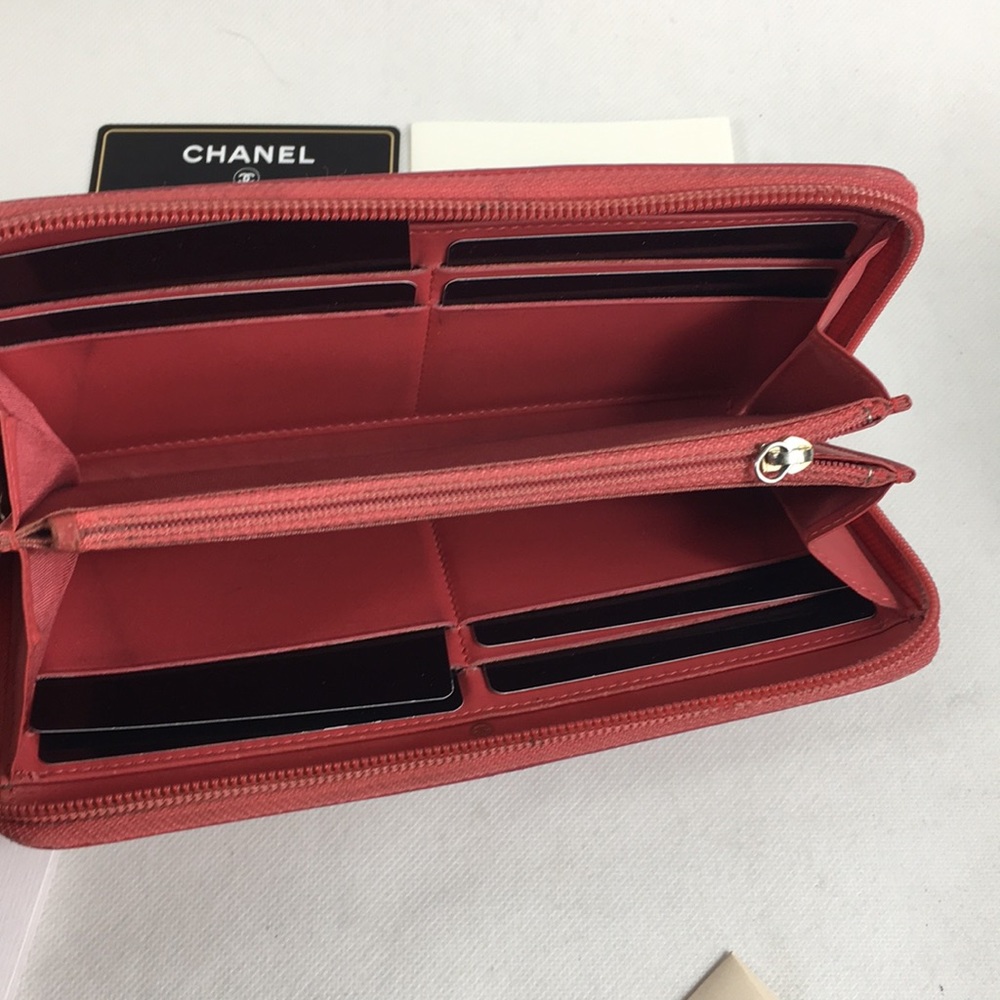 ๐ CAVIAR ๐ zippy chanel wallet - Picture 7 of 16